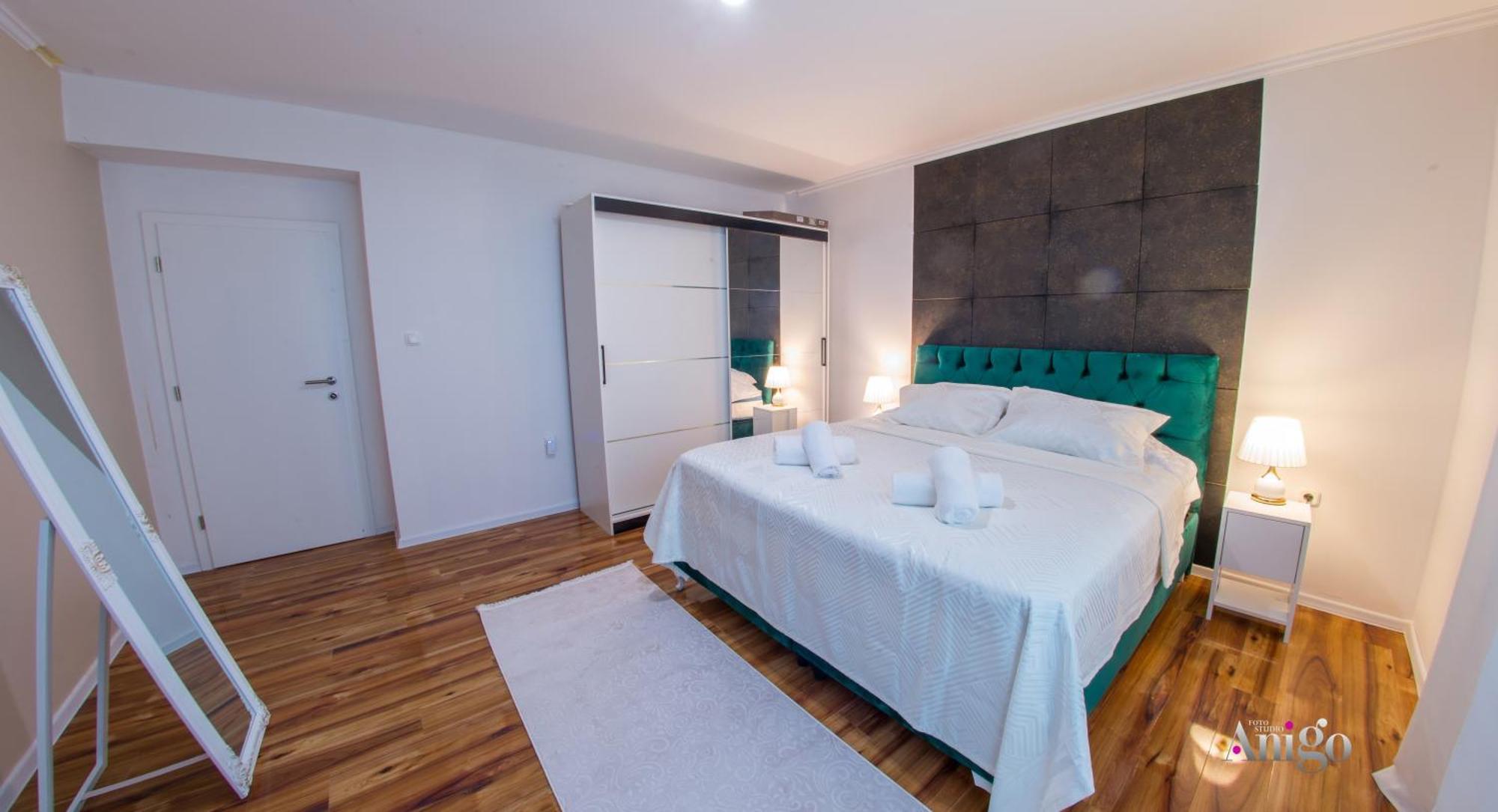 Luxury Apartment Black And Gold Mostar Luaran gambar