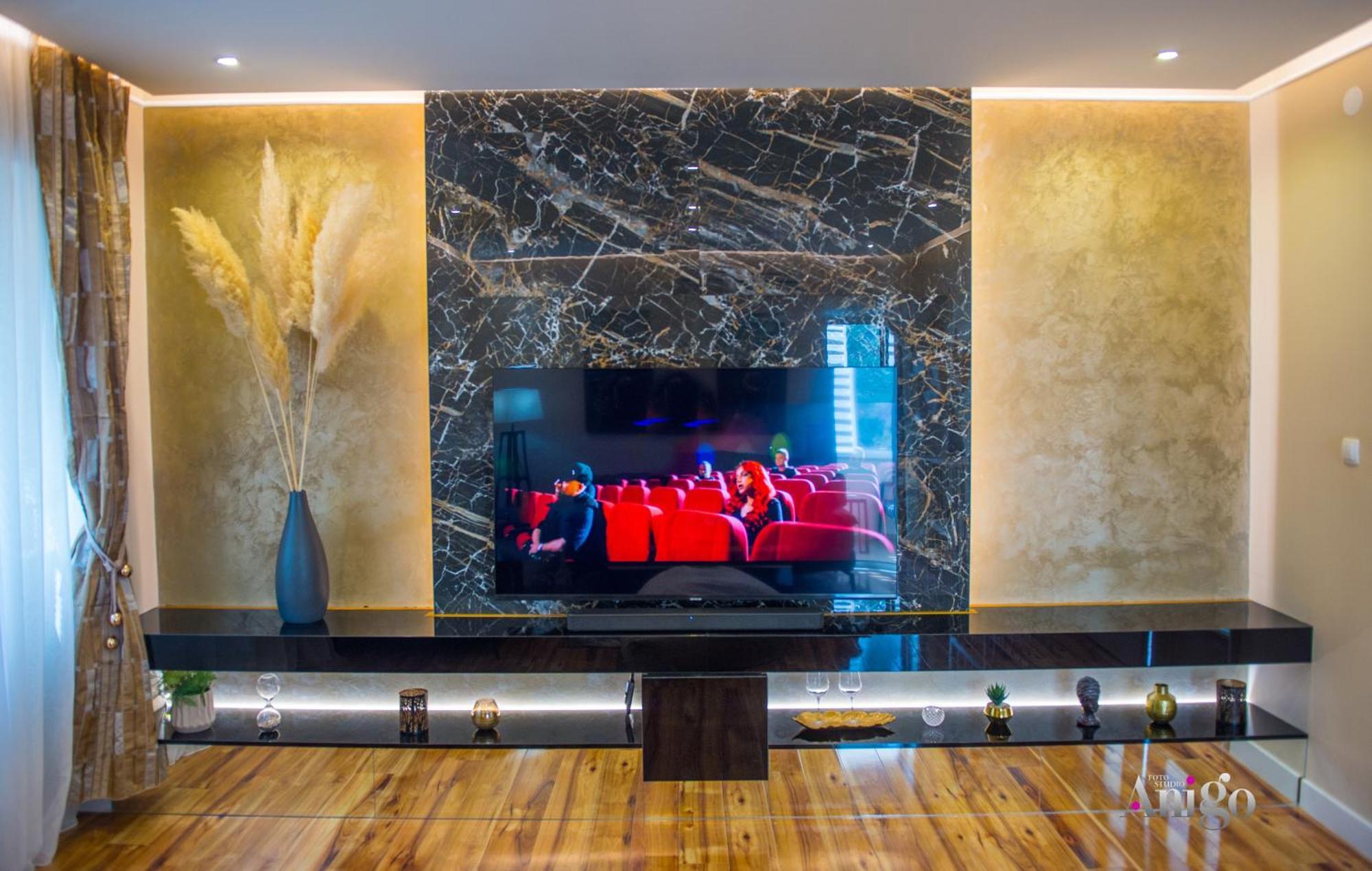 Luxury Apartment Black And Gold Mostar Luaran gambar