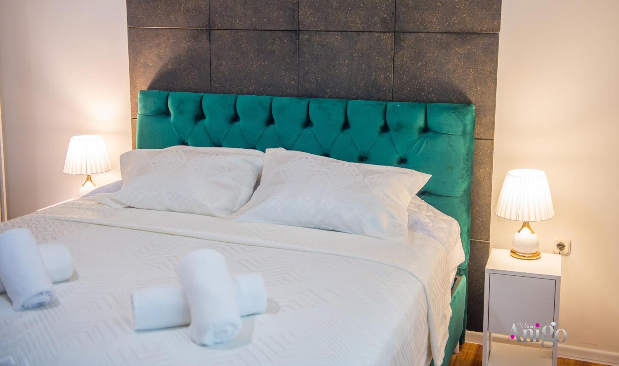 Luxury Apartment Black And Gold Mostar Luaran gambar
